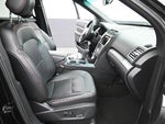2016 Explorer Thumbnail 10