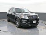 2016 Explorer Thumbnail 20