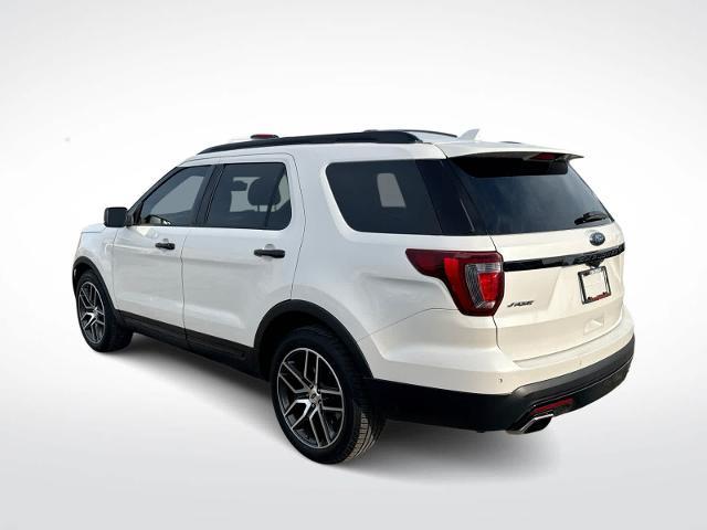 2017 Ford Explorer - $12,275