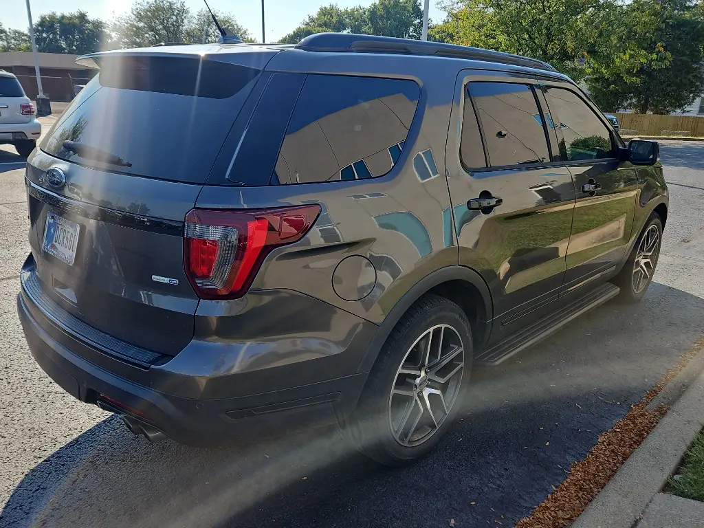 2018 Ford Explorer - $14,650