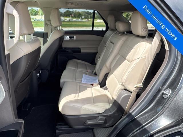 2020 Ford Explorer - $33,500