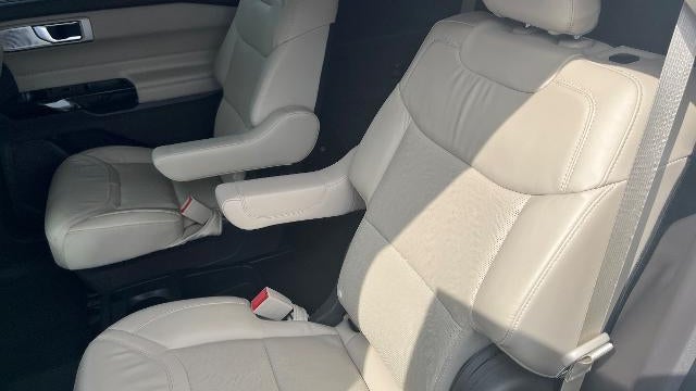 2021 Ford Explorer Platinum