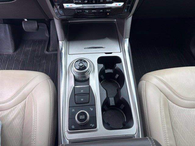 2021 Ford Explorer - $30,000