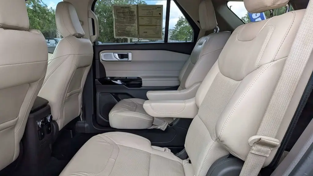 2022 Ford Explorer Platinum