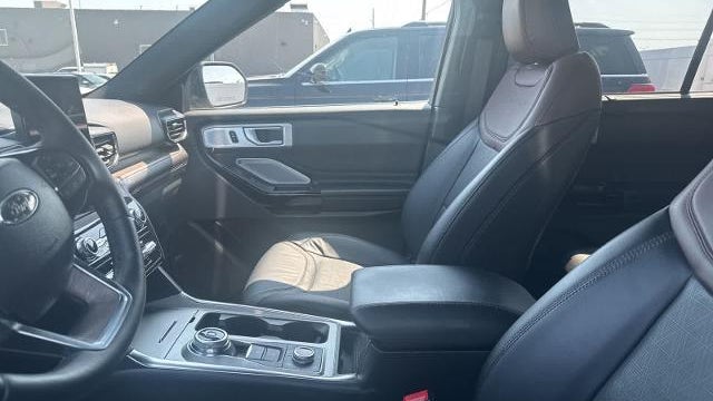 2023 Ford Explorer Platinum