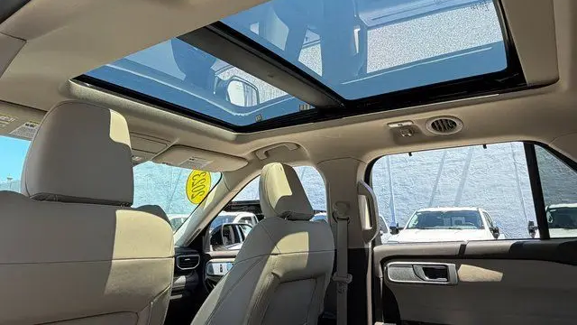2023 Ford Explorer Platinum