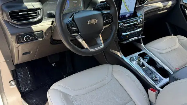 2023 Ford Explorer Platinum