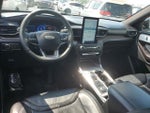 2020 Explorer Thumbnail 10