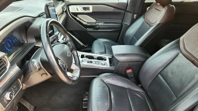 2022 Ford Explorer Platinum