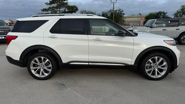 2022 Ford Explorer Platinum