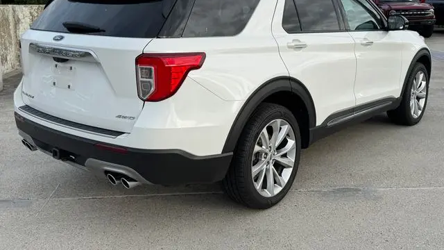 2022 Ford Explorer Platinum