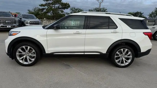 2022 Ford Explorer Platinum