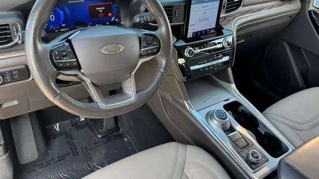 2022 Ford Explorer Platinum