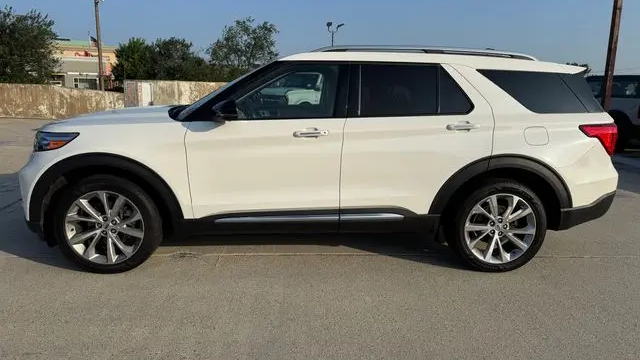 2022 Ford Explorer Platinum