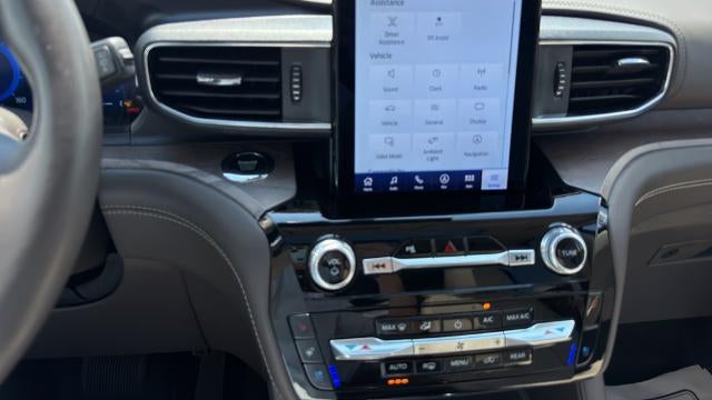 2023 Ford Explorer Platinum