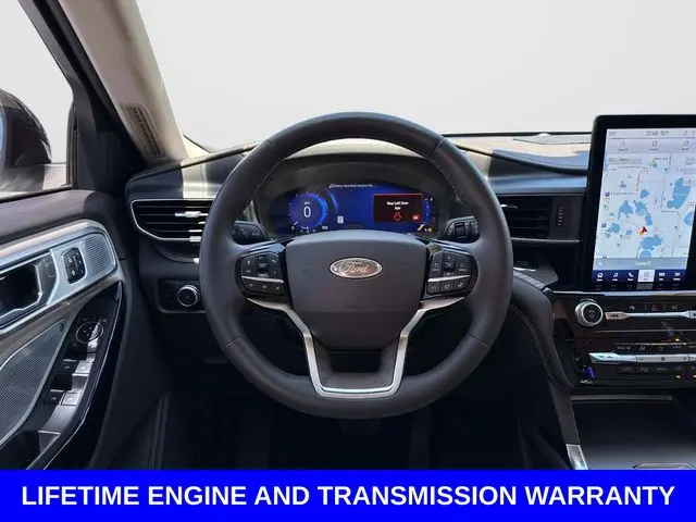 2022 Ford Explorer - $35,900
