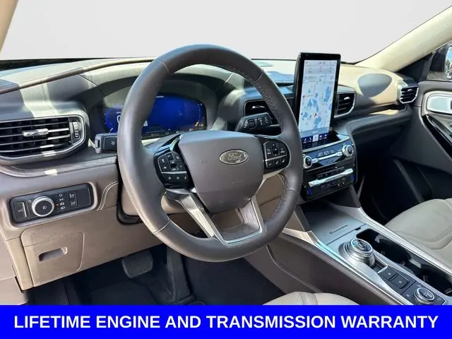 2022 Ford Explorer - $35,900