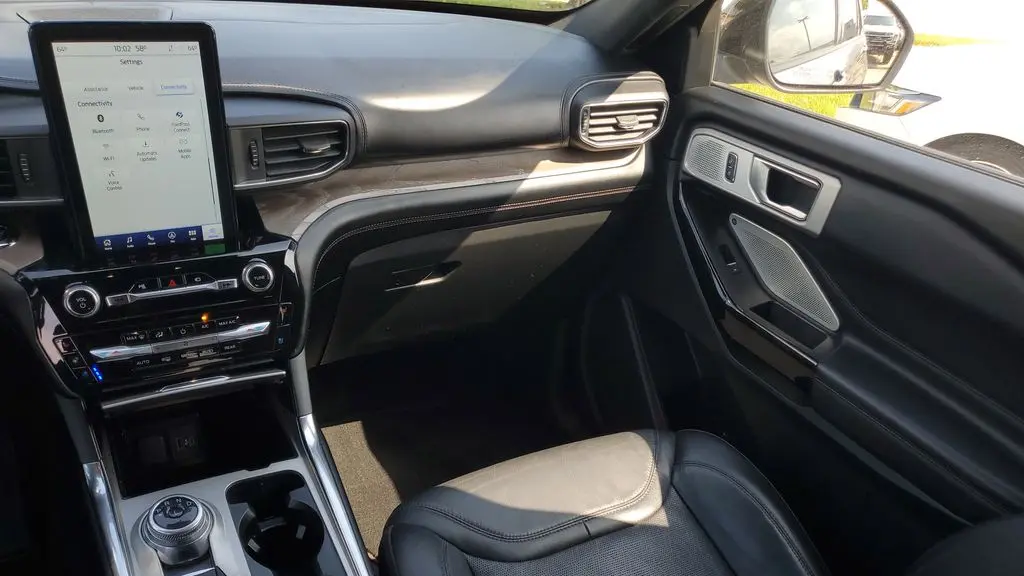 2022 Ford Explorer Platinum