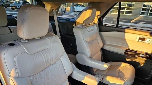 2023 Ford Explorer Platinum