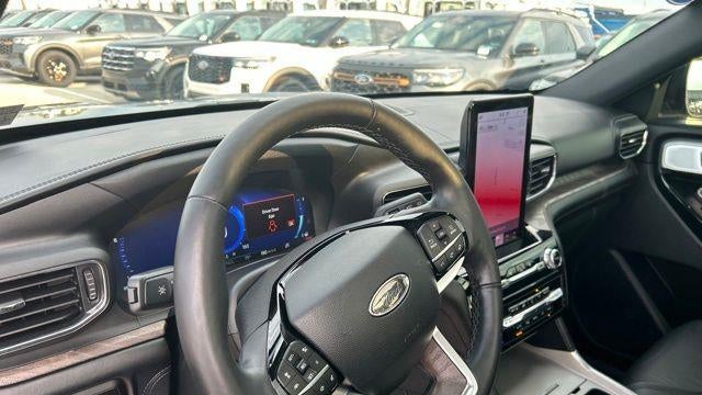 2023 Ford Explorer Platinum