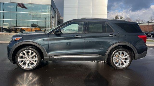 2022 Ford Explorer Platinum