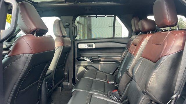 2022 Ford Explorer Platinum
