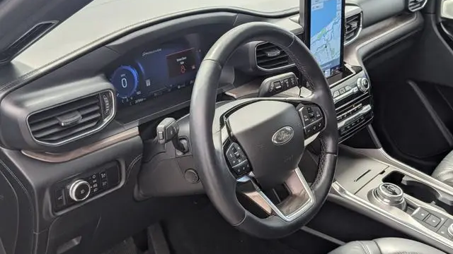2023 Ford Explorer Platinum