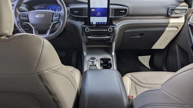 2023 Ford Explorer Platinum