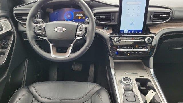 2021 Ford Explorer Platinum