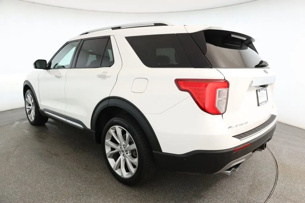 2022 Ford Explorer - $27,495