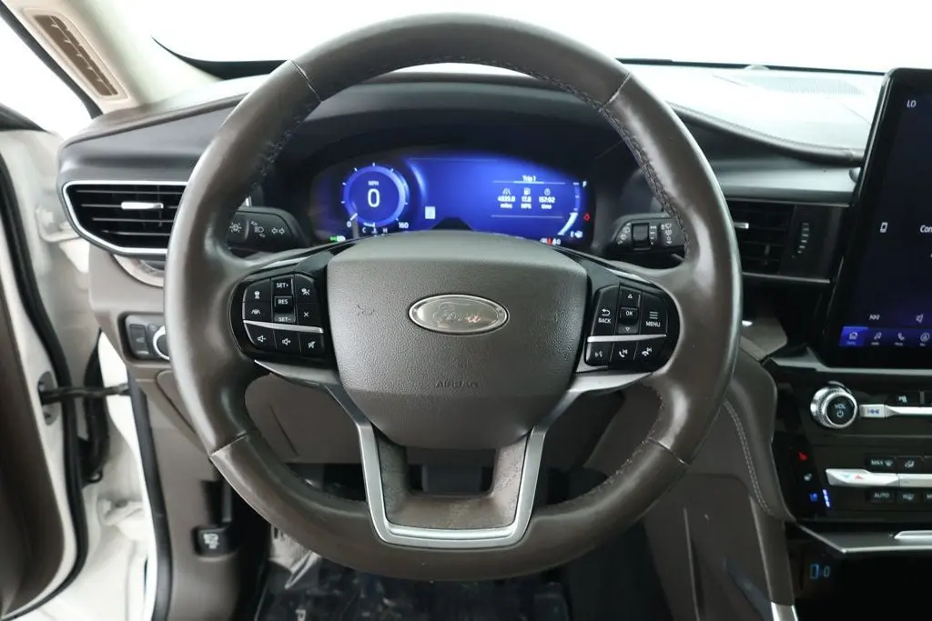 2022 Ford Explorer - $27,495
