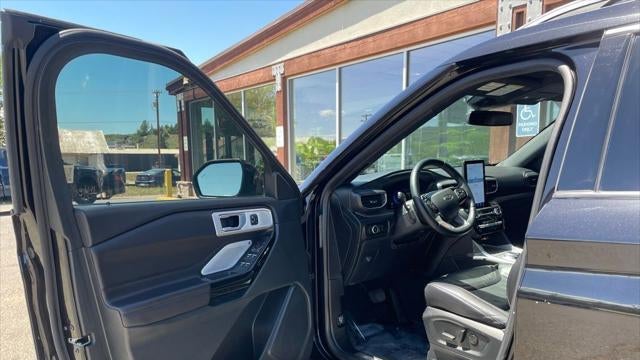 2023 Ford Explorer Platinum