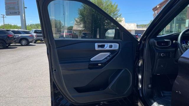2023 Ford Explorer Platinum