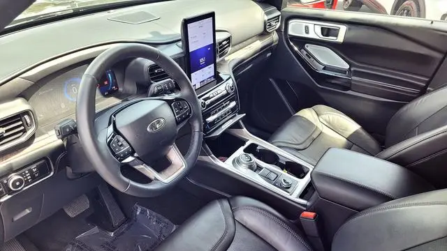 2024 Ford Explorer Platinum