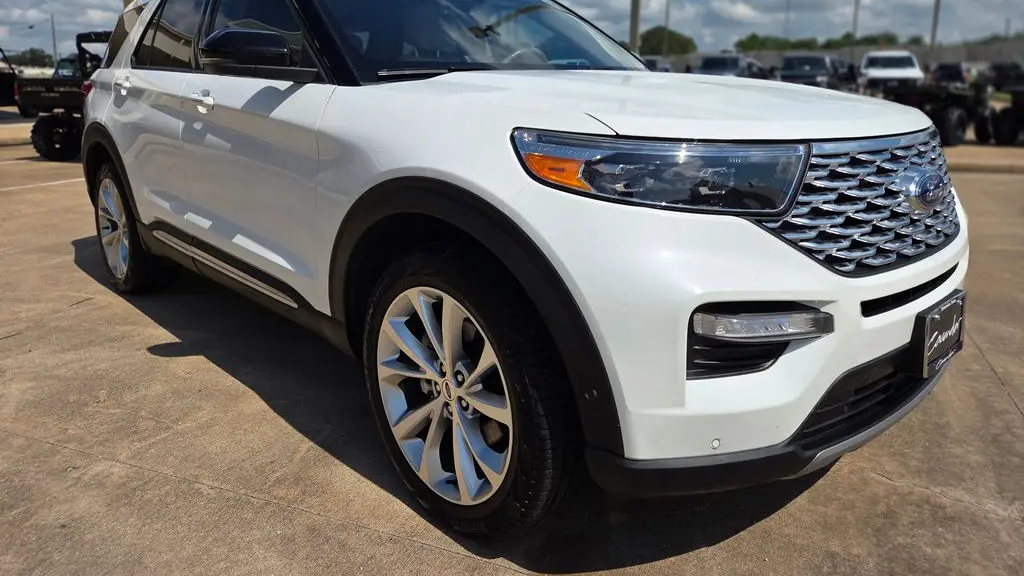 2023 Ford Explorer Platinum