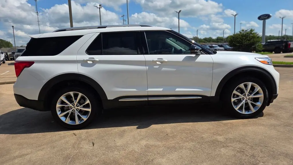 2023 Ford Explorer Platinum