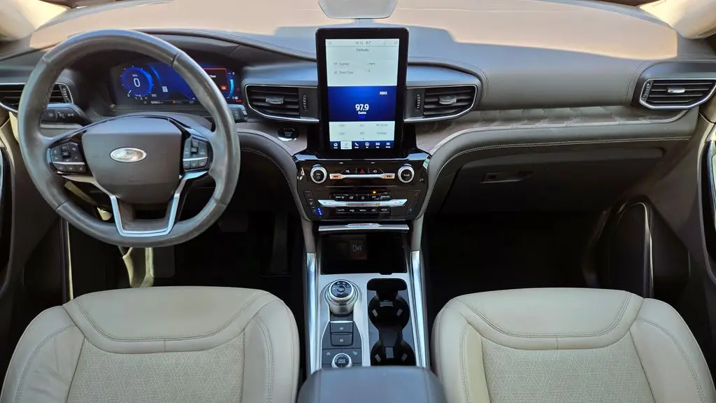 2023 Ford Explorer Platinum