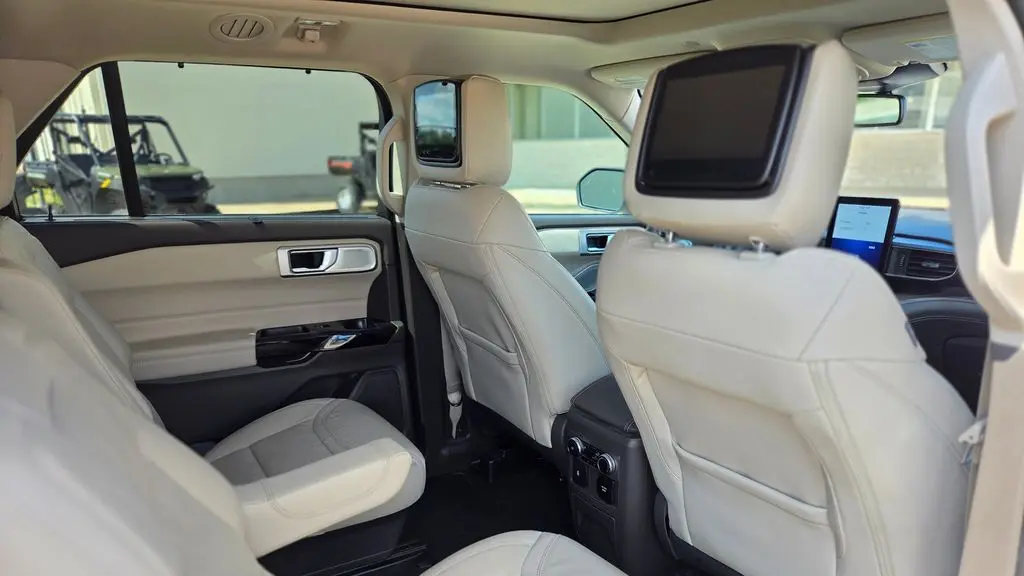 2023 Ford Explorer Platinum