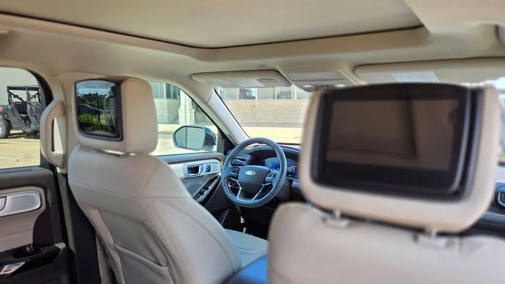 2023 Ford Explorer Platinum