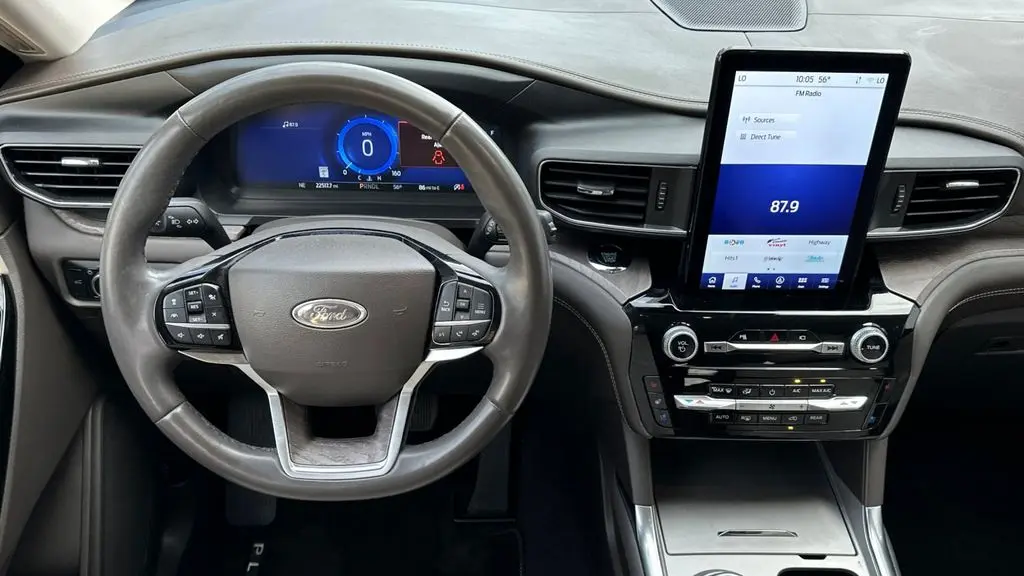 2023 Ford Explorer Platinum