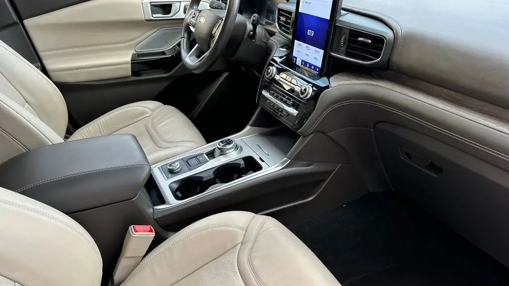 2023 Ford Explorer Platinum