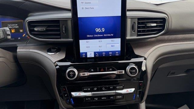 2023 Ford Explorer Platinum