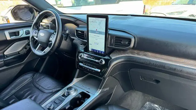 2022 Ford Explorer Platinum