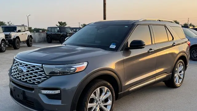 2022 Ford Explorer Platinum