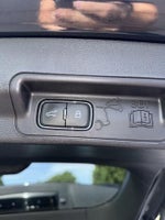 2022 Explorer Thumbnail 7