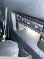 2022 Explorer Thumbnail 8