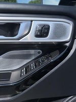 2022 Explorer Thumbnail 16