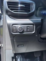 2022 Explorer Thumbnail 17