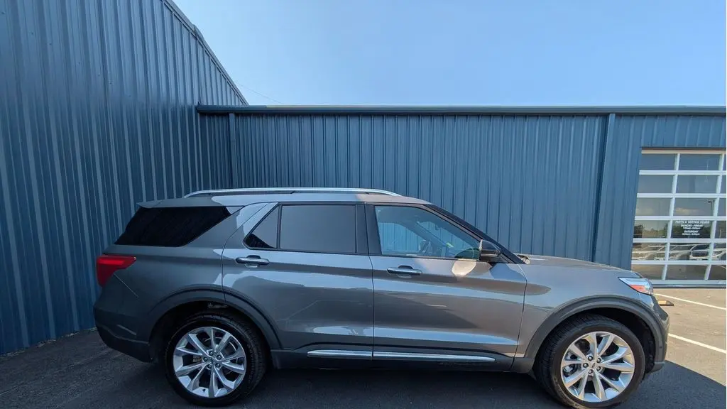 2023 Ford Explorer Platinum