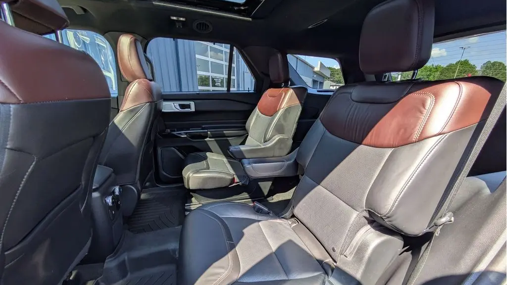 2023 Ford Explorer Platinum